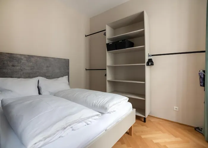 Hochwertiges Mit Direkter Anbindung Zum Zentrum In Hippen Viertel Апартаменти Відень