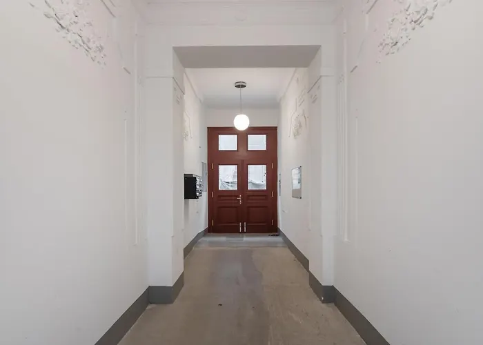 Hochwertiges Mit Direkter Anbindung Zum Zentrum In Hippen Viertel