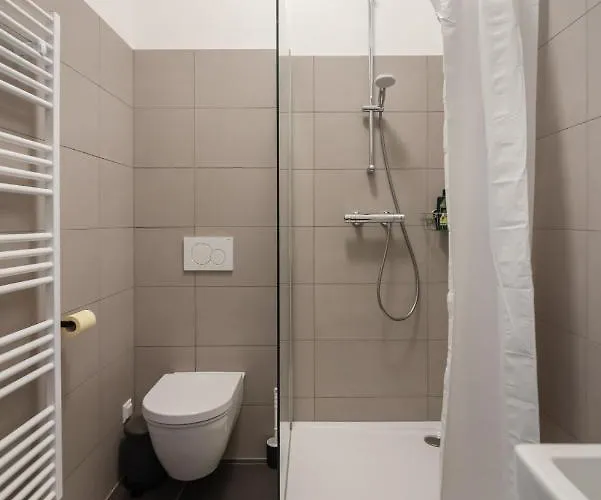 Hochwertiges Mit Direkter Anbindung Zum Zentrum In Hippen Viertel Апартаменти