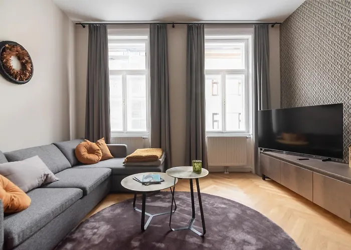Hochwertiges Mit Direkter Anbindung Zum Zentrum In Hippen Viertel Апартаменти *