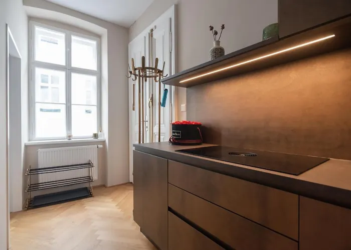 Hochwertiges Mit Direkter Anbindung Zum Zentrum In Hippen Viertel Апартаменти